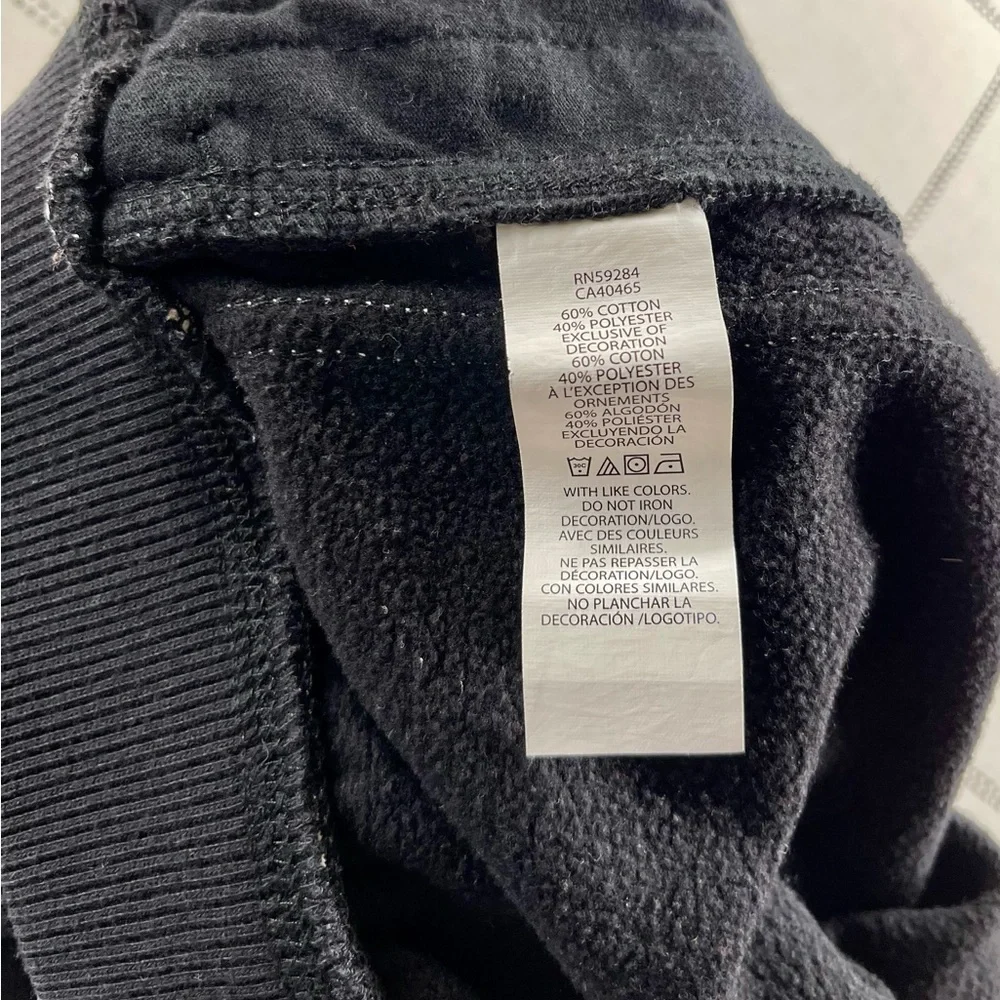 CHILDRENS PLACE, BOYS BLACK SWEAT PANTS WITH WHITE SIDE STRIPE. SIZE L(10/12).